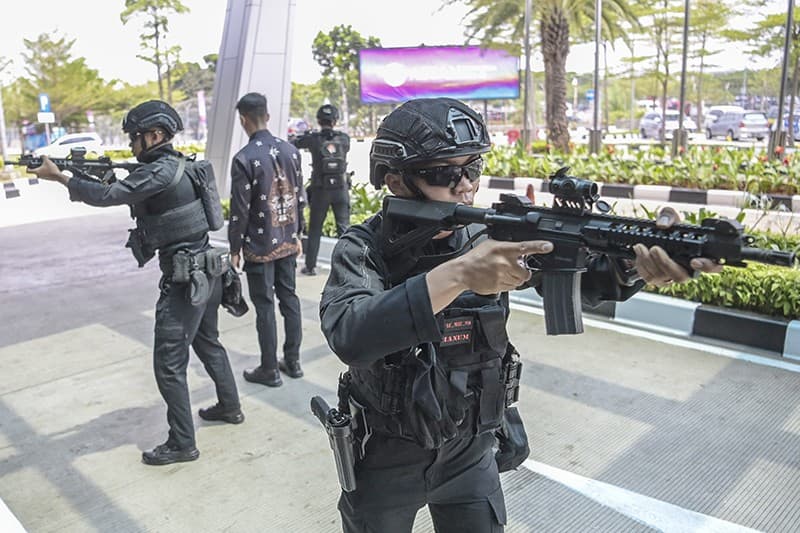 Paspampres Simulasi Pengamanan Kepala Negara Jelang KTT ASEAN