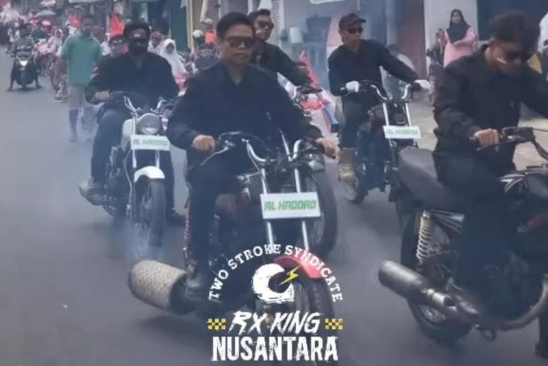 Viral Drumband Knalpot Motor 2-Tak Rayakan Kemerdekaan RI, Netizen: Keren Suaranya Punya Irama