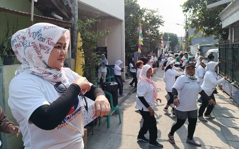 Bareng Emak-Emak di Cilincing, Kartini Partai Perindo Jakut Gelar Senam dan Pemeriksaan Kesehatan Gratis