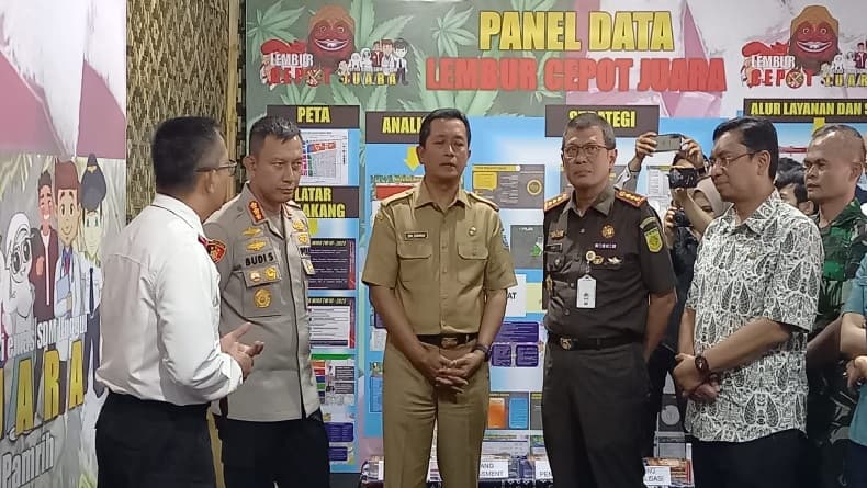 Upaya Berantas Narkoba, Polrestabes Bandung Luncurkan Lembur Cepot Juara di Andir