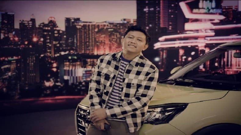 Lirik Lagu Wirang – Denny Caknan Terjemahan Lirik Lagu Wirang – Denny Caknan Terjemahan