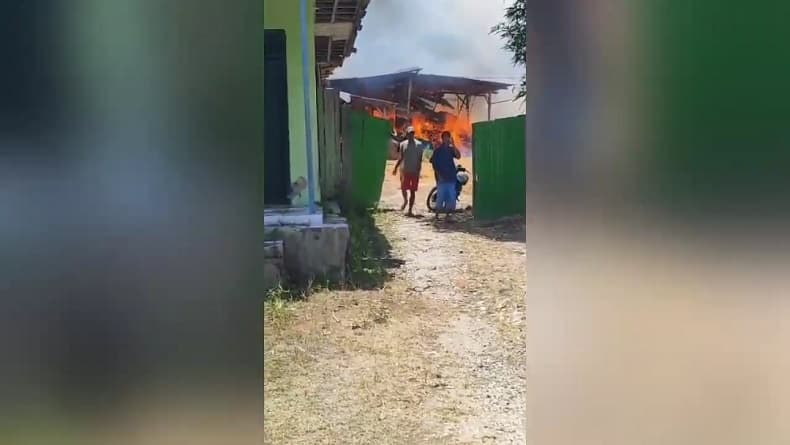 Pabrik Sabut Kelapa di Padaherang Pangandaran Ludes Terbakar