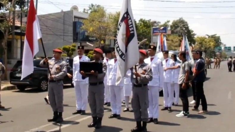 Kirab Pemilu 2024 Tiba di Kota Cirebon, Ajak Masyarakat Gunakan Hak Pilih pada 14 Februari