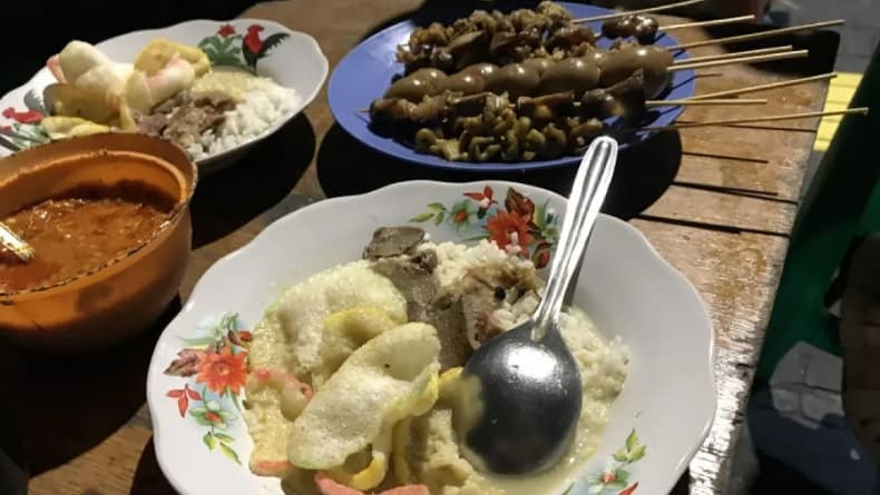 15 Rekomendasi Tempat Kuliner Malam Jakarta Selatan, Murah Asyik Buat Nongkrong