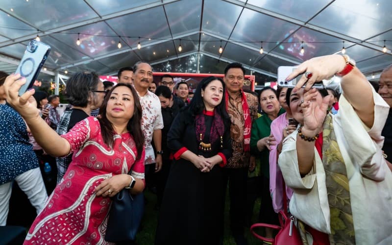 Ketua DPR Ungkap Kecintaannya pada Sulut: Keindahan Alamnya Tak Boleh Dilewatkan Ketua DPR Ungkap Kecintaannya pada Sulut: Keindahan Alamnya Tak Boleh Dilewatkan