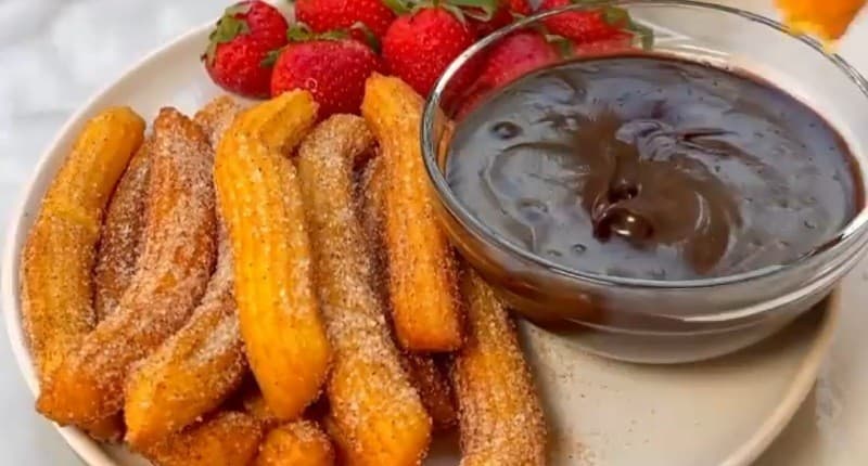 5 Jajanan yang Lagi Viral di TikTok, Wajib Cicipi Churros dan Aci Telur