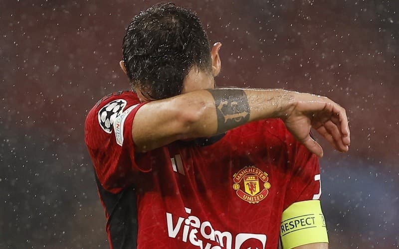 Man United Dipermalukan Galatasaray, Paul Scholes dan Rio Ferdinand Ngamuk