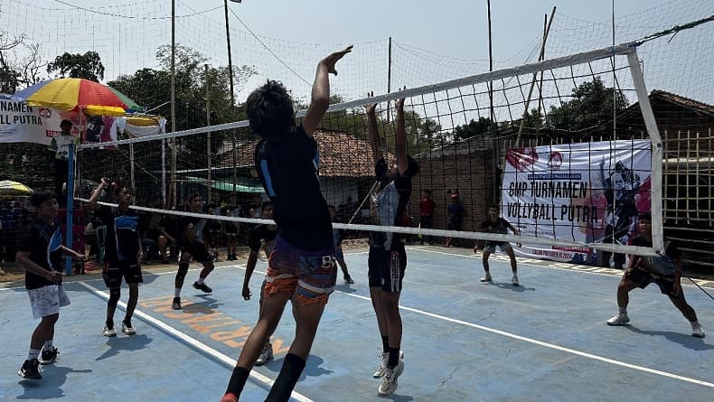 Gelar Turnamen Bola Voli di Jatisari Karawang, GMP Cari Bibit Atlet Berbakat