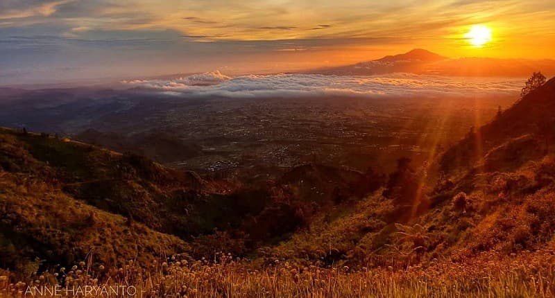 Kampung Unik di Temanggung Ada Desa Terpencil Punya Sunrise Paling Indah Kampung Unik di Temanggung Ada Desa Terpencil Punya Sunrise Paling Indah