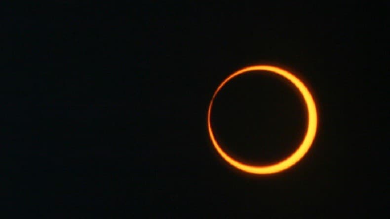Apa Itu Gerhana Matahari Cincin Api? Fenomena Langka yang Terjadi Pekan Ini