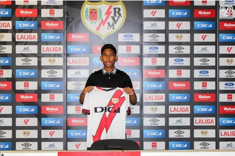 Resmi! Pemain Muda Indonesia Razzaa Fachrezi Gabung Rayo Vallecano C