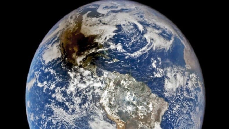 7 Ayat Al-Qur’an tentang Bumi, Simak di Sini!