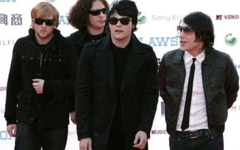 Lirik Lagu The World Is Ugly dan Terjemahan My Chemical Romance, Penuh Makna Mendalam