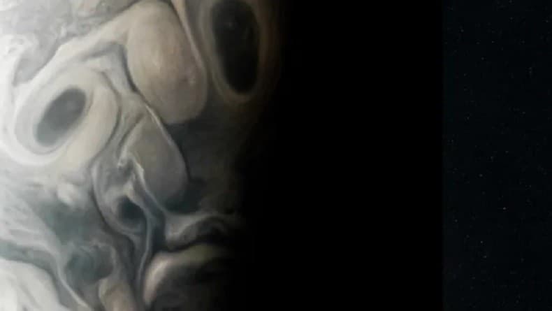 Foto Halloween, Juno NASA Tangkap Wajah Menyeramkan di Jupiter