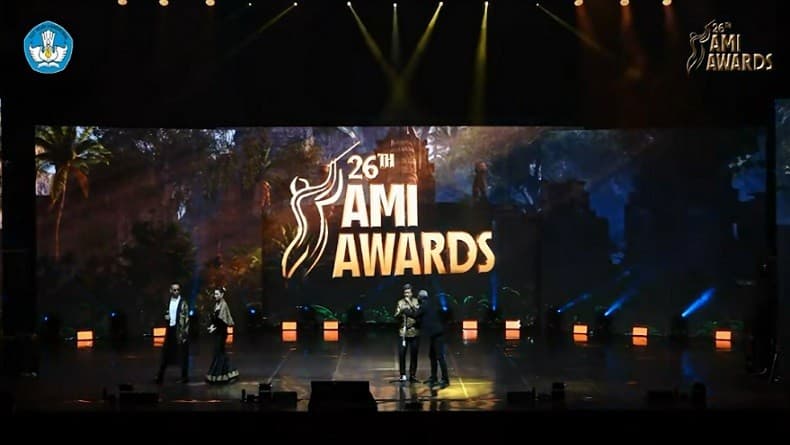 Daftar Lengkap Pemenang AMI Awards 2023, dari Isyana Sarasvati, Barasuara hingga Putri Ariani Daftar Lengkap Pemenang AMI Awards 2023, dari Isyana Sarasvati, Barasuara hingga Putri Ariani