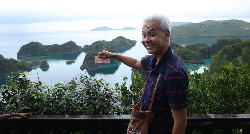 Piaynemo Papua Punya Gugusan Pulau Karst, Ganjar Pranowo: Harus Dikembangkan tanpa Hapus Budaya Lokal