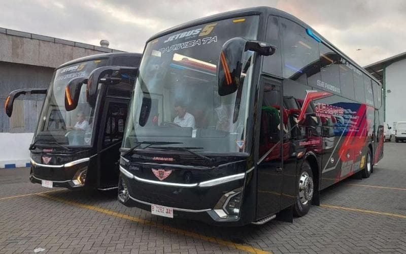 PO Juragan 99 Rilis 2 Bus Pariwisata Baru, Tampil Keren Dibalut Bodi Jetbus 5