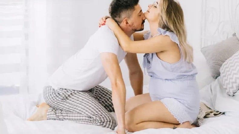 5 Tips Berhubungan saat Hamil, Perhatikan Posisi hingga Frekuensi 