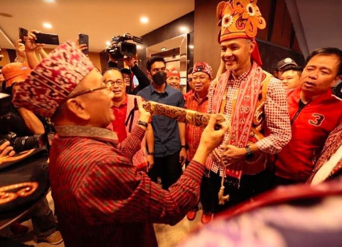 Mengenal Dayak, Suku yang Ditemui Ganjar Pranowo ketika Safari Politik