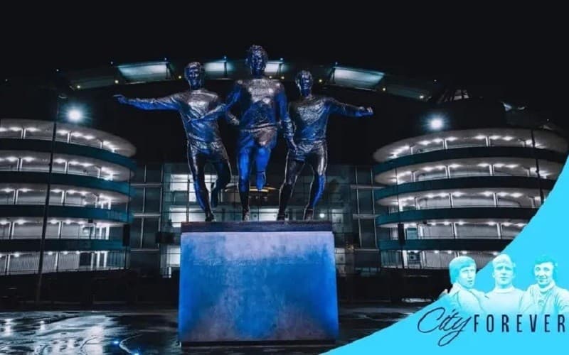 Bukti Punya Pemain Legendaris, Man City Perkenalkan Patung di Etihad Stadium