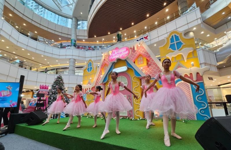 Intip Kemeriahan Natal di Sentul City, Ada Maliq D’Essential hingga Santa & Nutcracker Parade Intip Kemeriahan Natal di Sentul City, Ada Maliq D’Essential hingga Santa & Nutcracker Parade