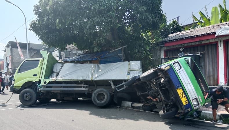 Rem Rusak, Truk Tabrak 3 Mobil di Ciawi Bogor