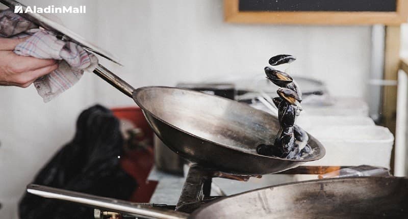 7 Cara Membersihkan Wajan Gosong Paling Mudah, Ini Alat yang Diperlukan