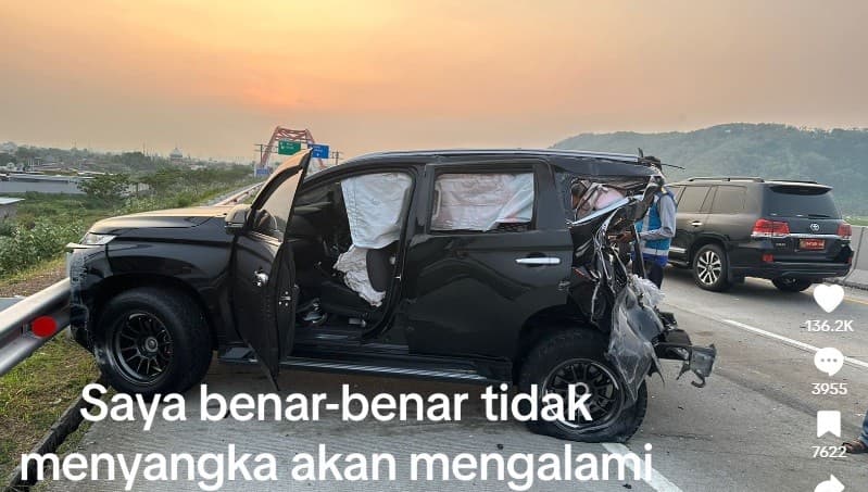 Viral Bus PO Haryanto Tabrak Mobil Pajero di Jalur Lambat, Anak Kecil Nangis Lihat Orangtuanya Pingsan