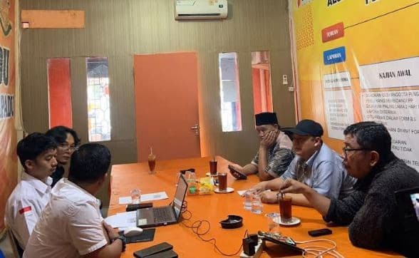 Bawaslu Periksa Pejabat Disdik Medan yang Viral Diduga Arahkan Guru Coblos 02