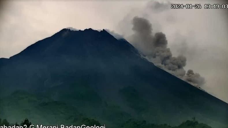 Gunung Merapi Kembali Muntahkan Awan Panas Guguran, Jarak Luncur 1,5 Km