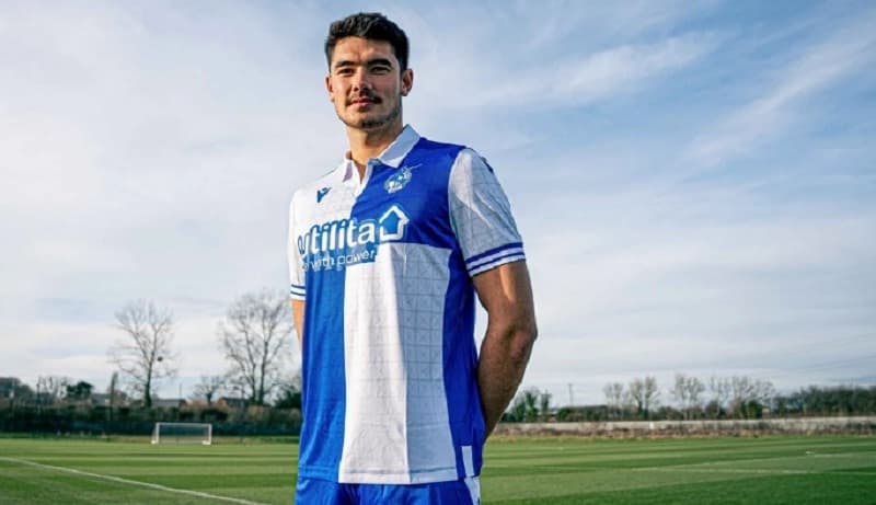 Pelatih Bristol Rovers Blak-blakan Sebut Elkan Baggott Aneh, Kenapa?