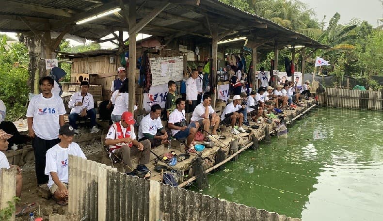 Gelar Lomba Mancing di Semanan, Caleg Partai Perindo Dina Masyusin Terima Aspirasi Masyarakat