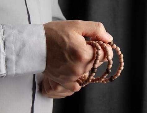 Cara Membaca Dzikir Al Jabbar 226 Kali, Ini Khasiatnya