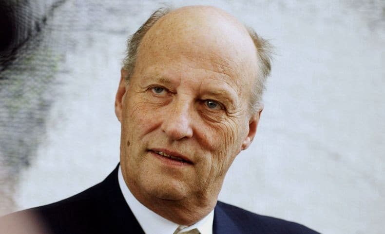 Raja Norwegia Harald V Dilarikan ke RS di Malaysia Raja Norwegia Harald V Dilarikan ke RS di Malaysia