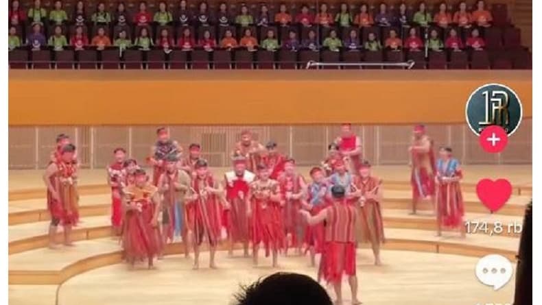 Membanggakan, Lagu Gemu Fa Mi Re Bergema di Korea Dinyanyikan Minahasa Tenggara Male Choir