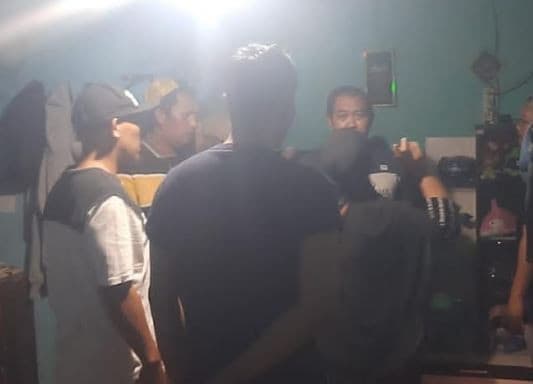 Anak Durhaka di Makassar Aniaya Ibu Kandung hingga Ancam Bakar Rumah
