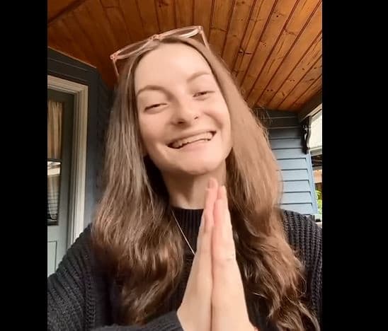 Viral Bule Cantik Australia Fasih Bahasa Madura, Netizen: Wah Kalah Aku