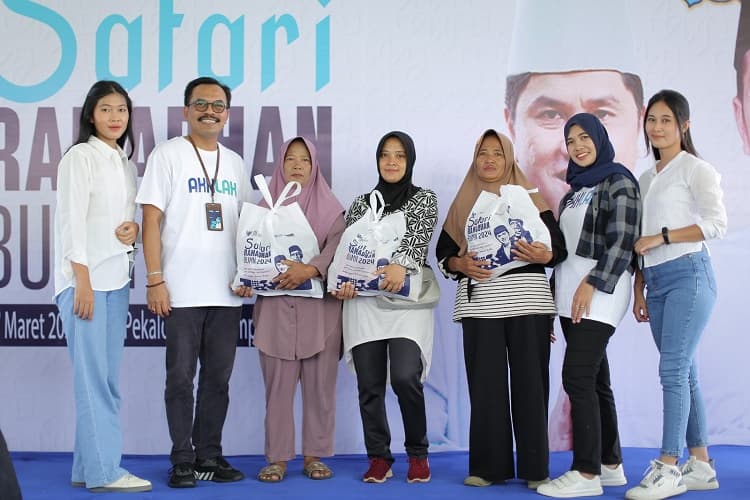 Dukung Safari Ramadan BUMN 2024, PNM Bagikan 1.000 Paket Sembako Murah di Lampung