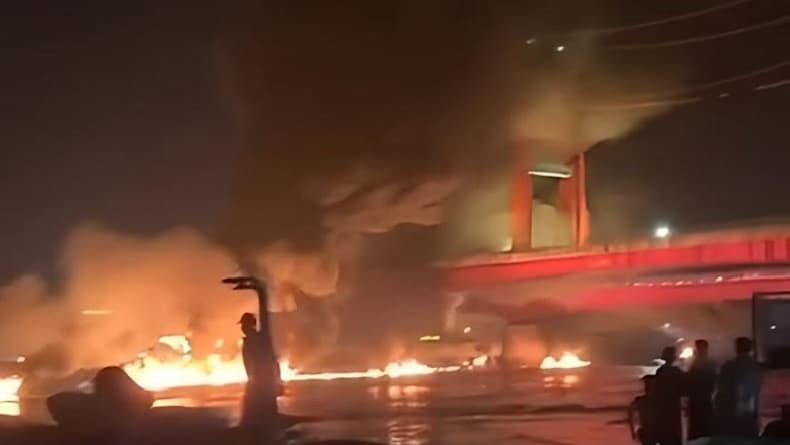 Kapal Meledak-Terbakar di Bawah Jembatan Ampera, Ini Identitas Nakhoda yang Tewas
