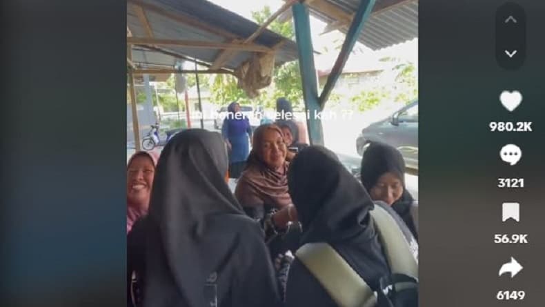 Viral Momen Perpisahan Mahasiswa KKN dengan Warga Wandoka Selatan Bikin Haru