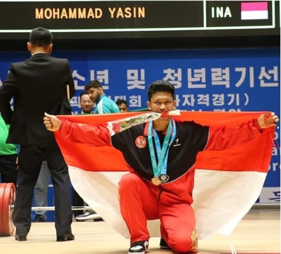 Hasil IWF World Cup 2024: Lifter Indonesia Mohammad Yasin Raih Perunggu di Angkatan Snatch 67 kg
