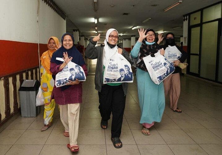 PLN dan BNI Hadirkan 1.500 Paket Sembako Murah di Safari Ramadan