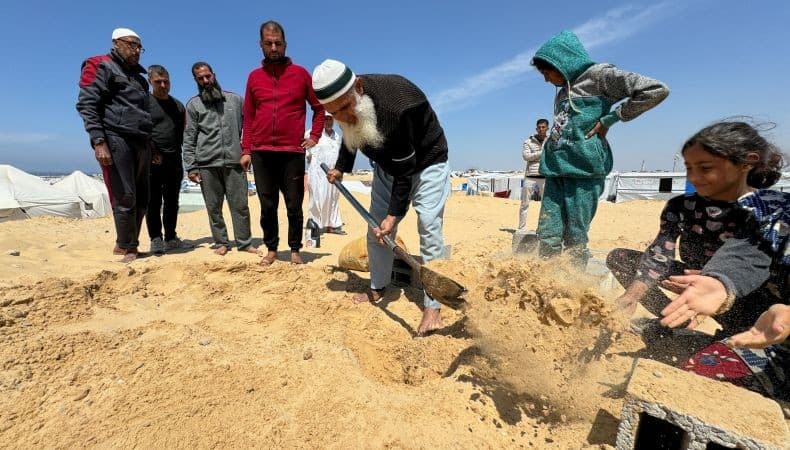 Kisah Jenazah Umat Kristiani Gaza Terpaksa Dimakamkan di Kompleks Muslim