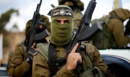 Pejuang Hamas Bantai 12 Tentara Israel Sembunyi di Jabalia, Hancurkan Tank Merkava