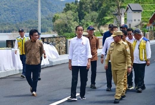 Akhiri Kunker di Sultra, Presiden Jokowi Resmikan Bendungan Ameroro dan Salurkan BLT di Kolut