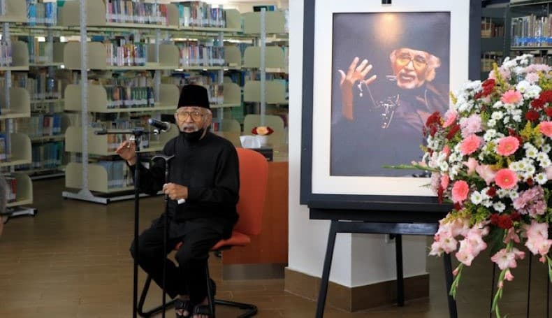 Profil Tokoh Pers Salim Said, Akademisi hingga Dubes di Ceko