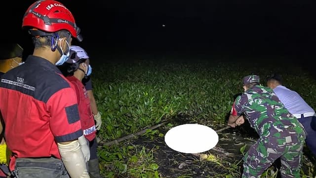 Mayat Pria Tanpa Identitas Ditemukan di Waduk Cirata, Dievakuasi ke RSUD Sayang Cianjur 