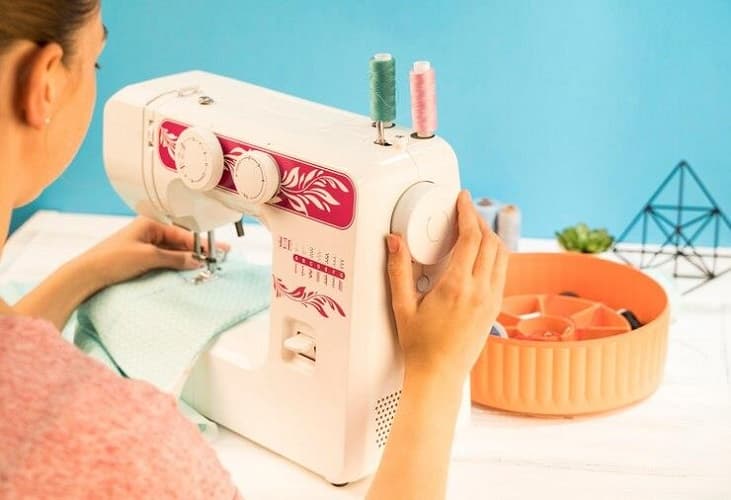 6 Rekomendasi Merk Mesin Jahit Terbaik, Penjahit Wajib Tahu! 6 Rekomendasi Merk Mesin Jahit Terbaik, Penjahit Wajib Tahu!