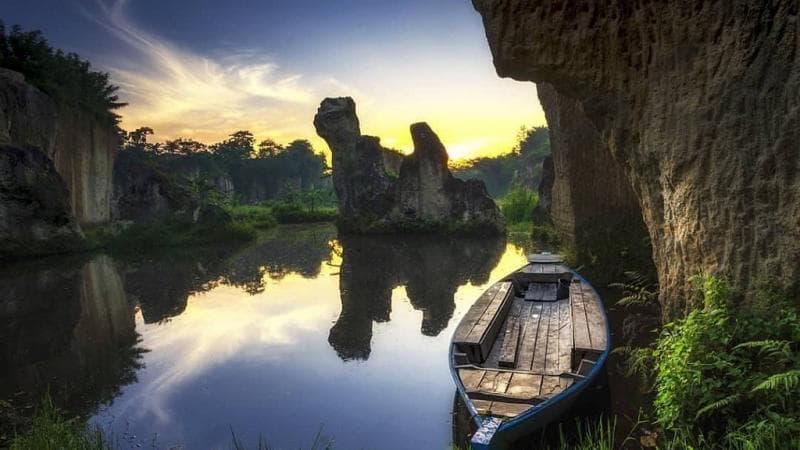 Desa di Banten Punya Pemandangan Batuan Unik Mirip Kandang Godzilla, Pernah ke Sini? Desa di Banten Punya Pemandangan Batuan Unik Mirip Kandang Godzilla, Pernah ke Sini?