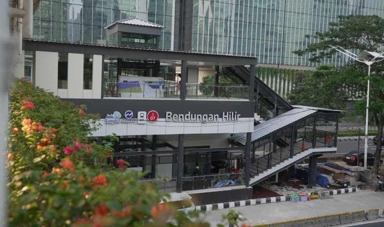 Makin Megah, Halte Transjakarta Benhil Jakpus Kembali Dibuka Usai Revitalisasi